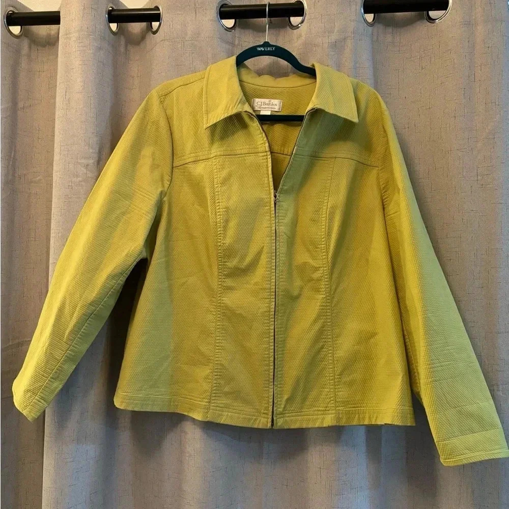 C.J. Banks Plus Size 1X Zippered Light Jacket. Light lime‎ green. - Picture 4 of 5